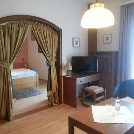 Bab And Apartments-zum Letzten G'stehr Appartamento