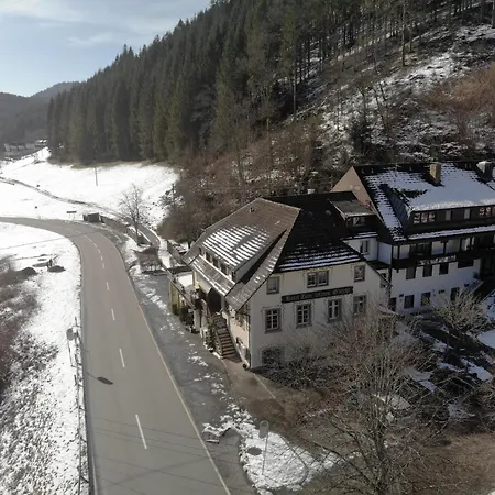 Be Me Black Forest Family -zum Letzten G'stehr *